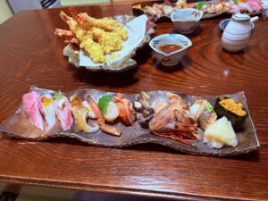 奴寿司 海老の天麩羅と寿司